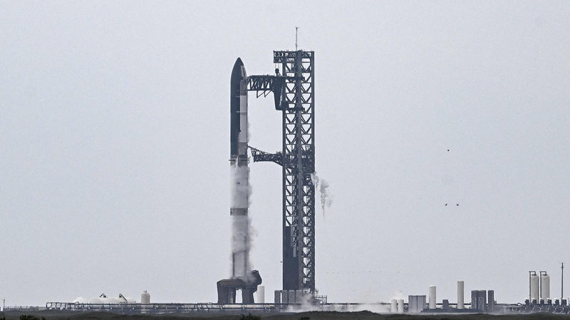 TZDMV6MMG1FCRHETI3QY - 🌍NewspaperAmigo – Your Global News Buddy 🗞️ Cloudy Skies Ground SpaceX Starship Launch 🚀⏳
