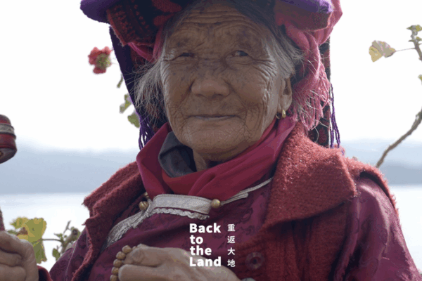 Meet the Mosuo Women: Guardians of Matrilineal Traditions 🌸👩🌾 Meet the Mosuo Women: Guardians of Matrilineal Traditions 🌸👩🌾