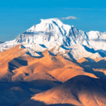 UPUME8BIZVRMHWLRFOGQ - 🌍NewspaperAmigo – Your Global News Buddy 🗞️ Live: Journey to Mount Qomolangma’s Snow-Cloaked Majesty 🌏❄️ video poster