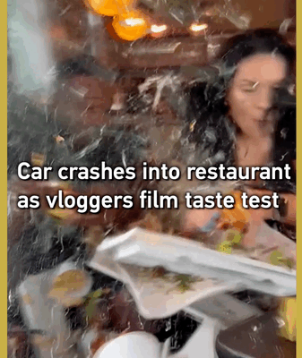 🚨 Vloggers’ Food Review Turns Chaotic as Car Crashes Into Texas Restaurant 🍔🚗 🚨 Vloggers’ Food Review Turns Chaotic as Car Crashes Into Texas Restaurant 🍔🚗 video poster