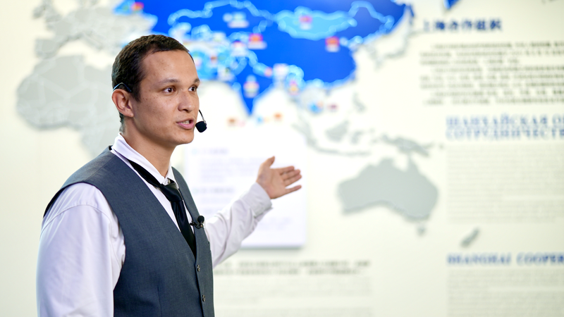 Uzbek Polyglot Bridges Cultures at SCO: A Silk Road Success Story 🌏✨ video poster