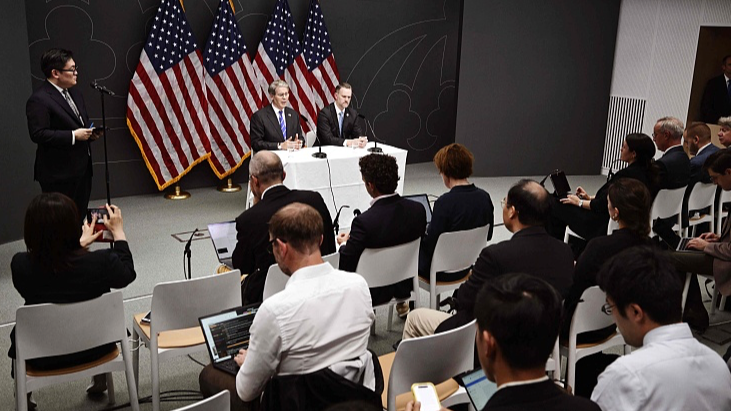Z7KMZVRUY5JNHAZG5ERI - 🌍NewspaperAmigo – Your Global News Buddy 🗞️ US-China Trade Talks: Stability in Focus 🌏💼