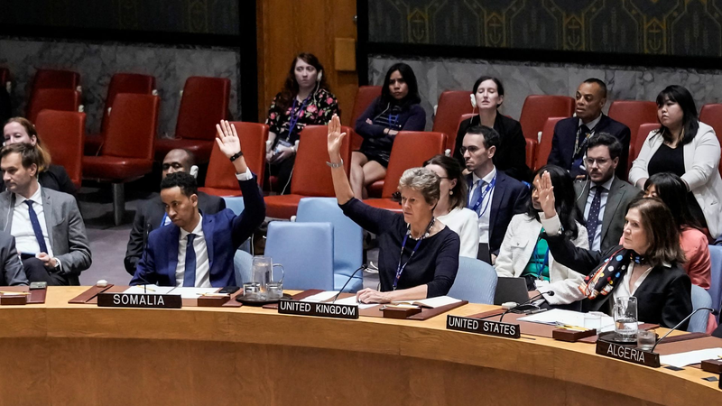 1UMF2VZQQPJWLKE36N5S - 🌍NewspaperAmigo – Your Global News Buddy 🗞️ Iran Sanctions Snap Back After UN Vote Fails ⚡🌍