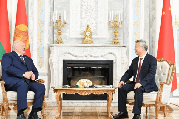 China & Belarus Strengthen Ties Amid Global Shifts ππ€ China & Belarus Strengthen Ties Amid Global Shifts ππ€