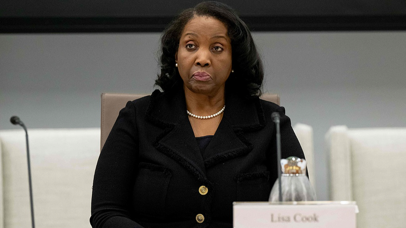 Fed’s Lisa Cook Retains Seat as Court Blocks Trump’s Move 🏛️💼 Fed’s Lisa Cook Retains Seat as Court Blocks Trump’s Move 🏛️💼