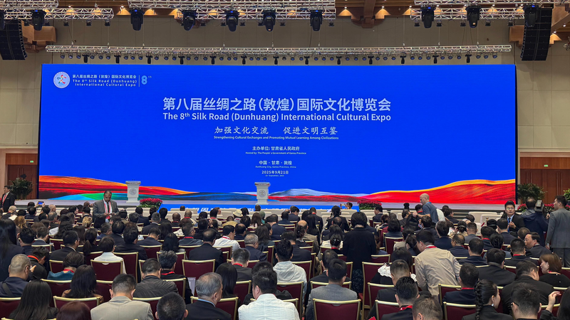 4EV4C8BTEK1QSRHAL343 - 🌍NewspaperAmigo – Your Global News Buddy 🗞️ Silk Road Expo Unites Cultures in Dunhuang 🌏✨