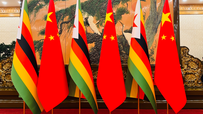 67MB4WS0Q7TSGZ46QZIJ - 🌍NewspaperAmigo – Your Global News Buddy 🗞️ Xi Jinping Welcomes Zimbabwean Leader in Beijing Talks 🌍🤝