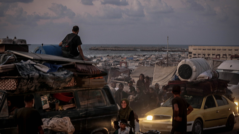 Israeli Strike Hits Gaza High-Rise Amid Escalating Conflict 🏙️💥