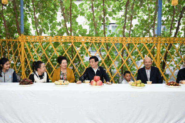 Central Delegation Tours Xinjiang, Highlights Education & Healthcare ๐ซ๐ฅ Central Delegation Tours Xinjiang, Highlights Education & Healthcare ๐ซ๐ฅ