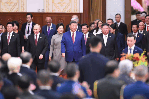 Xi Jinping Honors WWII Legacy at Historic V-Day Reception 🌏✊ Xi Jinping Honors WWII Legacy at Historic V-Day Reception 🌏✊ video poster