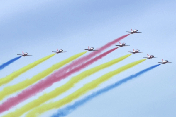 PLA Aerobatic Teams Dazzle at 2025 Changchun Air Show ✈️🇨🇳 PLA Aerobatic Teams Dazzle at 2025 Changchun Air Show ✈️🇨🇳 video poster