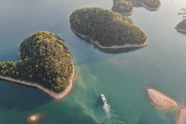 Discover Lushan’s West Sea: China’s Hidden Gem 🌊🏞️ Discover Lushan’s West Sea: China’s Hidden Gem 🌊🏞️ video poster