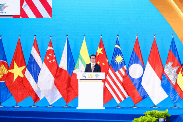 China & ASEAN Boost Ties with New Cooperation Plans πβ¨ China & ASEAN Boost Ties with New Cooperation Plans πβ¨