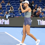 9KWV2D80S4AMC23LXE51 - 🌍NewspaperAmigo – Your Global News Buddy 🗞️ 🎾 Zhang Shuai Stuns China Open Crowd with Epic Comeback Win!