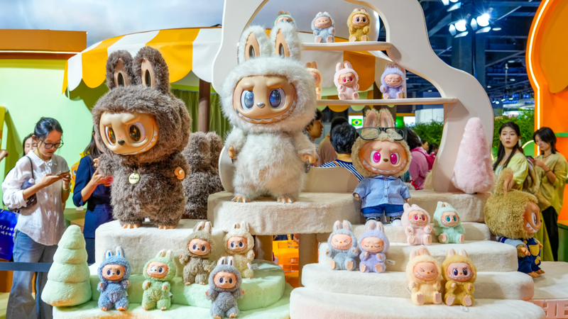 Labubu Steals the Show at China’s 2025 Service Trade Fair 🎉 Labubu Steals the Show at China's 2025 Service Trade Fair 🎉