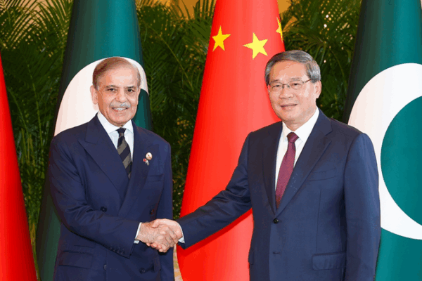 China & Pakistan Boost Ties with New Corridor Upgrades 🌏🤝 China & Pakistan Boost Ties with New Corridor Upgrades 🌏🤝