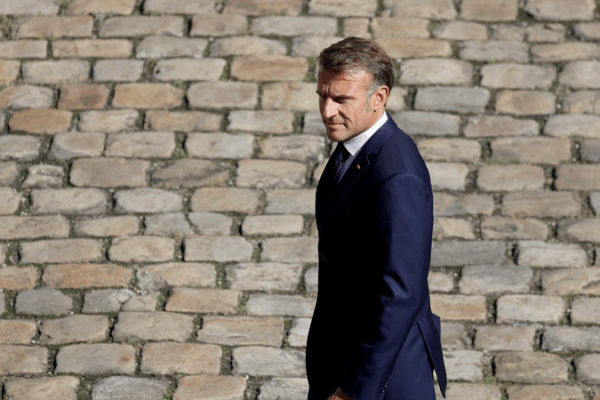 Macron’s PM Hunt Begins as French Government Collapses 🏛️🇫🇷 Macron’s PM Hunt Begins as French Government Collapses 🏛️🇫🇷