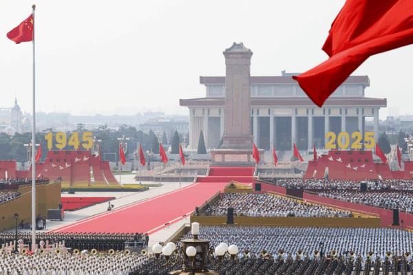 China's V-Day Parade: A Global Call for Peace 🌍✌️