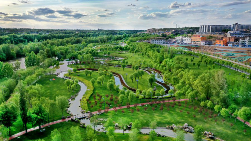 BQNXET4P0HNID63HH7WU - 🌍NewspaperAmigo – Your Global News Buddy 🗞️ China Steps Up Climate Goals with Bold 2035 Emissions Target 🌱🌍