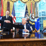 DD1D99BEW0NQRVTVT5T5 - 🌍NewspaperAmigo – Your Global News Buddy 🗞️ Trump Hikes H-1B Visa Fees to $100K: What It Means for Tech & Talent 🌍💼