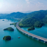 E48W46DVQSV5HV4V4TVX - 🌍NewspaperAmigo – Your Global News Buddy 🗞️ Live from Lushan West Sea: China’s Hidden Gem 🌊⛰️ video poster