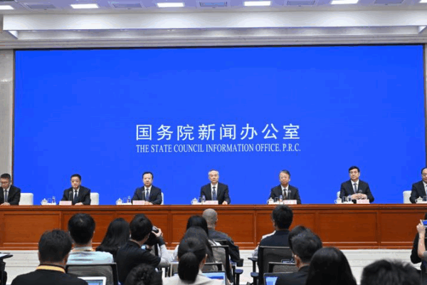 China Enacts 36 New Laws to Boost Economy & Protect Rights 🌏⚖️ China Enacts 36 New Laws to Boost Economy & Protect Rights 🌏⚖️