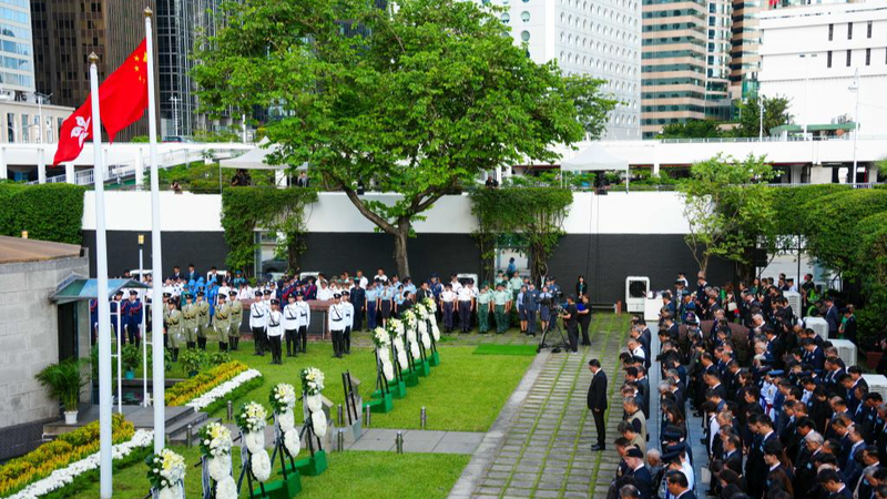 FMUBIBGLOMI3IIC68VBY - 🌍NewspaperAmigo – Your Global News Buddy 🗞️ Hong Kong Marks 80th Victory Anniversary with Solemn Ceremony 🕊️🇭🇰
