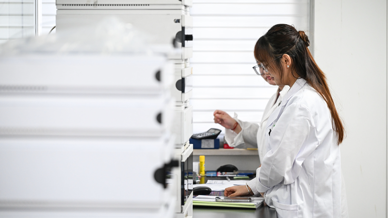 GOIFCYK9L2G9PYQB8GCN - 🌍NewspaperAmigo – Your Global News Buddy 🗞️ China Ranks 2nd in Global Drug Innovation 🚀💊