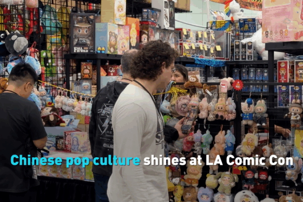 Chinese Pop Culture Steals the Spotlight at LA Comic Con 🎉🇨🇳 Chinese Pop Culture Steals the Spotlight at LA Comic Con 🎉🇨🇳 video poster