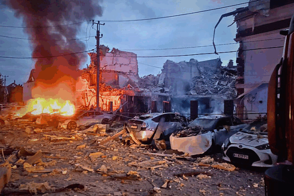 U.S. Weighs Sending Tomahawk Missiles to Ukraine Amid Escalation 🚀🇺🇦 U.S. Weighs Sending Tomahawk Missiles to Ukraine Amid Escalation 🚀🇺🇦