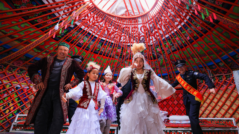 Xinjiang's Unity Boom: How Ethnic Harmony Fuels Growth 🌱✨
