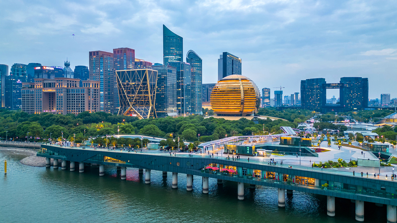 Hangzhou’s Urban Balcony: Where City Meets River 🌆🌊 Hangzhou’s Urban Balcony: Where City Meets River 🌆🌊 video poster
