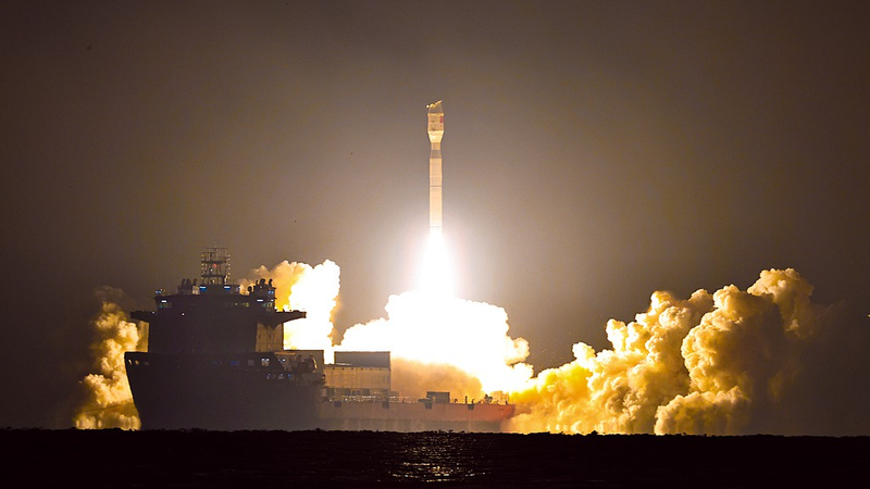 MWKXB2T4TLQMF0Q162P8 - 🌍NewspaperAmigo – Your Global News Buddy 🗞️ China Launches 11 New Satellites from Sea 🌊🛰️