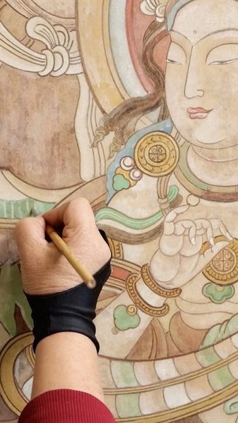🖌️ Xinjiang’s Mural Guardian: Preserving History, Inspiring Future 🌟 🖌️ Xinjiang’s Mural Guardian: Preserving History, Inspiring Future 🌟 video poster