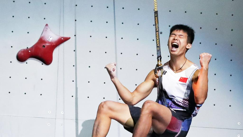 🇨🇳 Long Jianguo Scales New Heights with Speed Climbing Gold at World Championships!