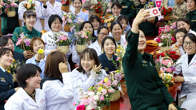 China Unveils New Roadmap for Women’s Empowerment 🌸📜 China Unveils New Roadmap for Women's Empowerment 🌸📜