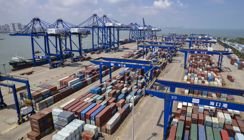 UK6KEUJQC46H8LRHMGG8 - 🌍NewspaperAmigo – Your Global News Buddy 🗞️ Hainan Free Trade Port Aims to Redefine Global Trade 🌏🚀