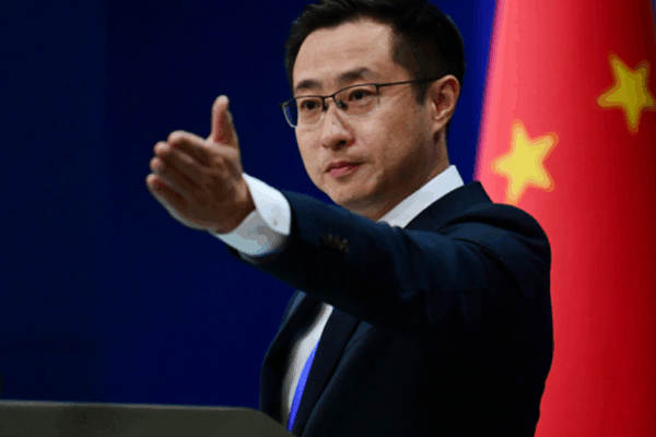 China Calls Out U.S. Over South China Sea Tensions 🌊✋