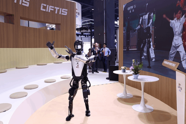 🤖 AI & Robotics Fuel China’s Global Services Trade Boom 🌏 🤖 AI & Robotics Fuel China's Global Services Trade Boom 🌏