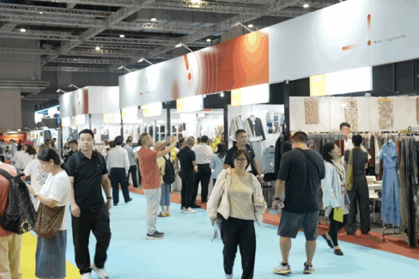 Shanghai Fabric Expo Showcases Futuristic Textile Tech ๐๐ Shanghai Fabric Expo Showcases Futuristic Textile Tech ๐๐ video poster