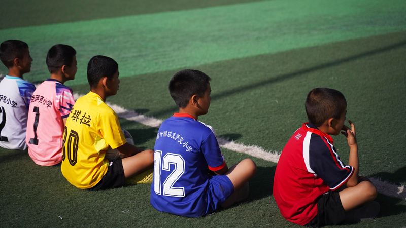 XNGWPPCX8ER1U58TPI1Y - 🌍NewspaperAmigo – Your Global News Buddy 🗞️ Xinjiang’s Hidden Treasures: Football Fever & Fig Magic 🌟⚽🍯