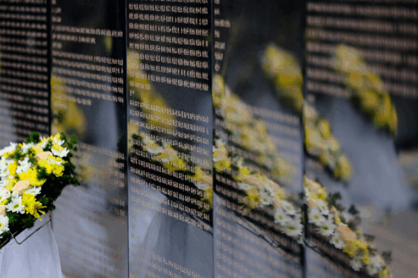 China Honors Fallen Heroes in Korean War Repatriation Ceremony 🌸✈️ China Honors Fallen Heroes in Korean War Repatriation Ceremony 🌸✈️