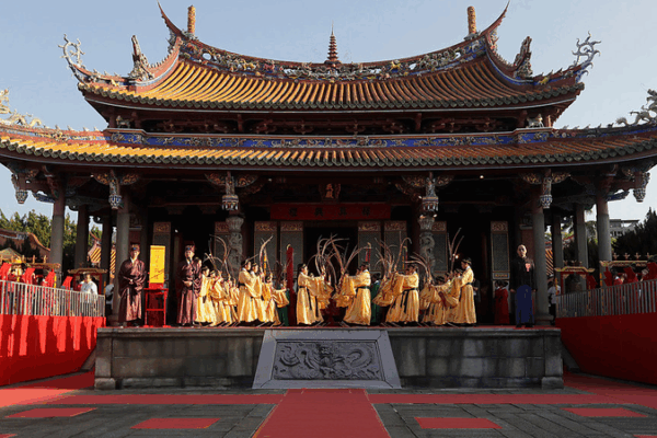 Taipei Confucius Temple Honors Ancient Sage with Grand Ceremony 🎉📜 Taipei Confucius Temple Honors Ancient Sage with Grand Ceremony 🎉📜