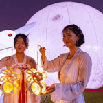 00VIKZ9B3NWPSIYUMWR8 - 🌍NewspaperAmigo – Your Global News Buddy 🗞️ 🌕 Mid-Autumn Festival: Mooncakes, Myths & Modern Vibes!