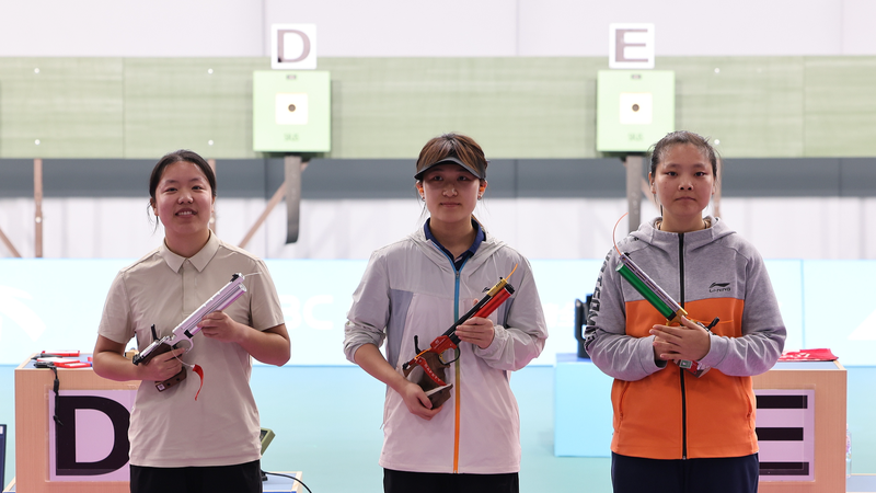 04RA20R0303ZU64QKMZH - 🌍NewspaperAmigo – Your Global News Buddy 🗞️ Tang Xiao Shoots to Gold Glory at China's National Games 🎯🥇