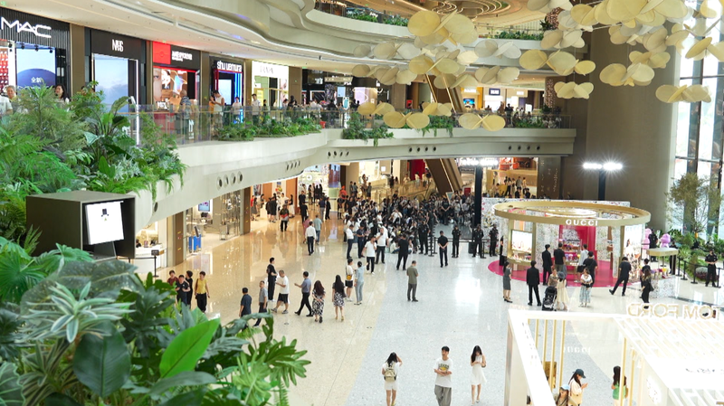 0AC54XOAJ57VT4FNX00Y - 🌍NewspaperAmigo – Your Global News Buddy 🗞️ Hainan Duty-Free Shopping Gets Major Boost 🛍️🇨🇳 video poster