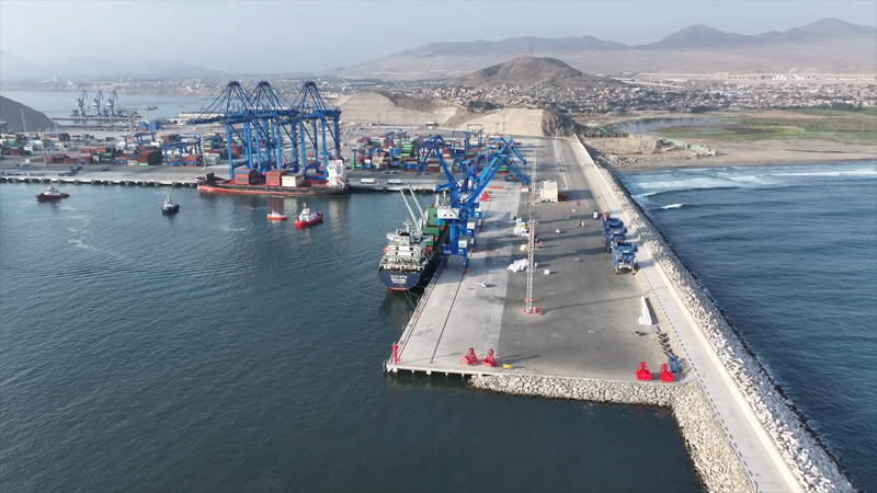 19AJ00IIJWESVCVEGRLN - 🌍NewspaperAmigo – Your Global News Buddy 🗞️ Peru-China Trade Boom: Small Farms Reap Big Benefits 🌱🚜 video poster