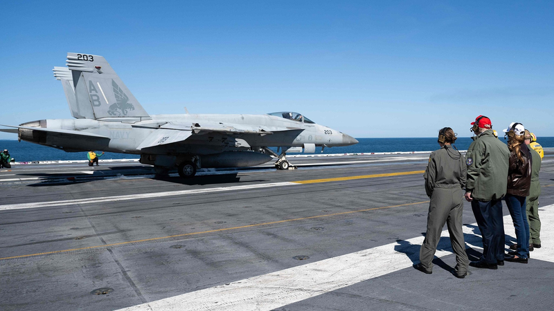 1ERVV9R0VV9MZLT181S5 - 🌍NewspaperAmigo – Your Global News Buddy 🗞️ U.S. Navy’s Next-Gen Stealth Fighter Race Heats Up: Boeing vs. Northrop Grumman 🛩️🇺🇸