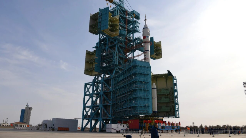 2GH48O1LWWLDHA6KDM73 - 🌍NewspaperAmigo – Your Global News Buddy 🗞️ China’s Shenzhou-21 Crewed Mission Prepares for Liftoff 🚀
