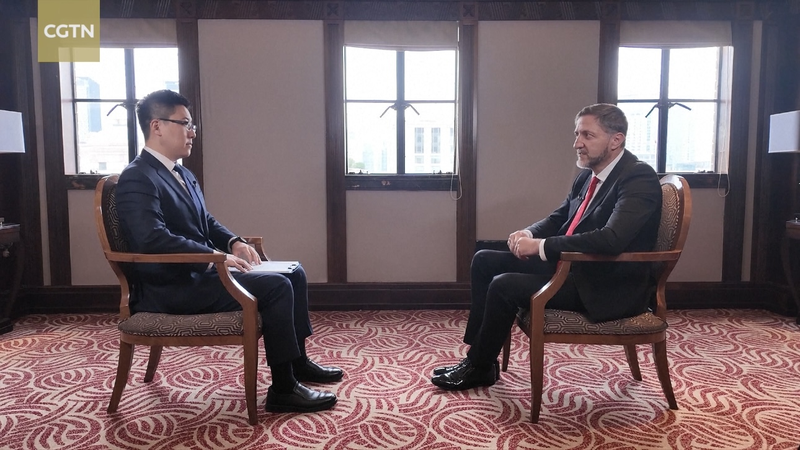 2LMMX639PDJJML3G7L9B - 🌍NewspaperAmigo – Your Global News Buddy 🗞️ Slovenia to Launch Panda Bonds in 2024 🌍💸 video poster